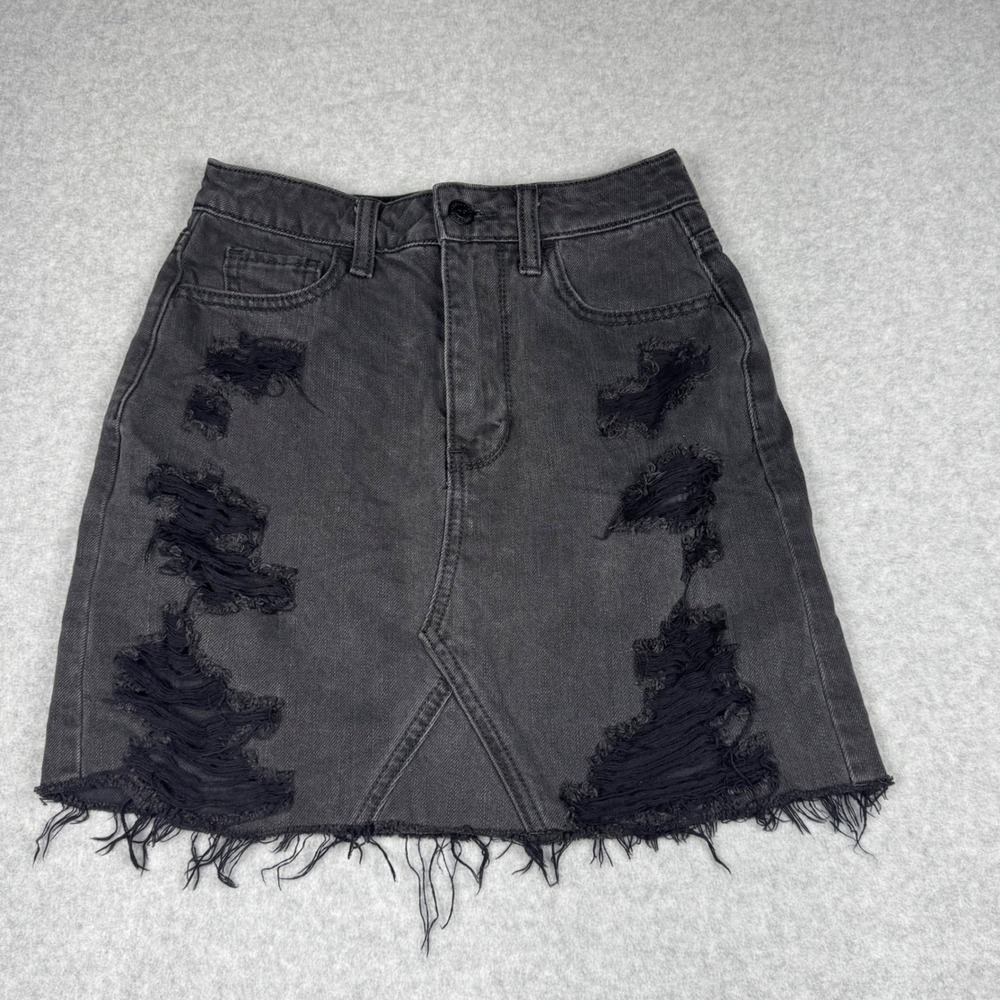 Hollister Ultra High Rise Distressed Denim Mini Skirt Black Size 0 Frayed Hem